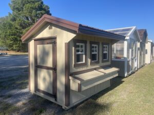 Chicken Coop: Pre-Owned-image