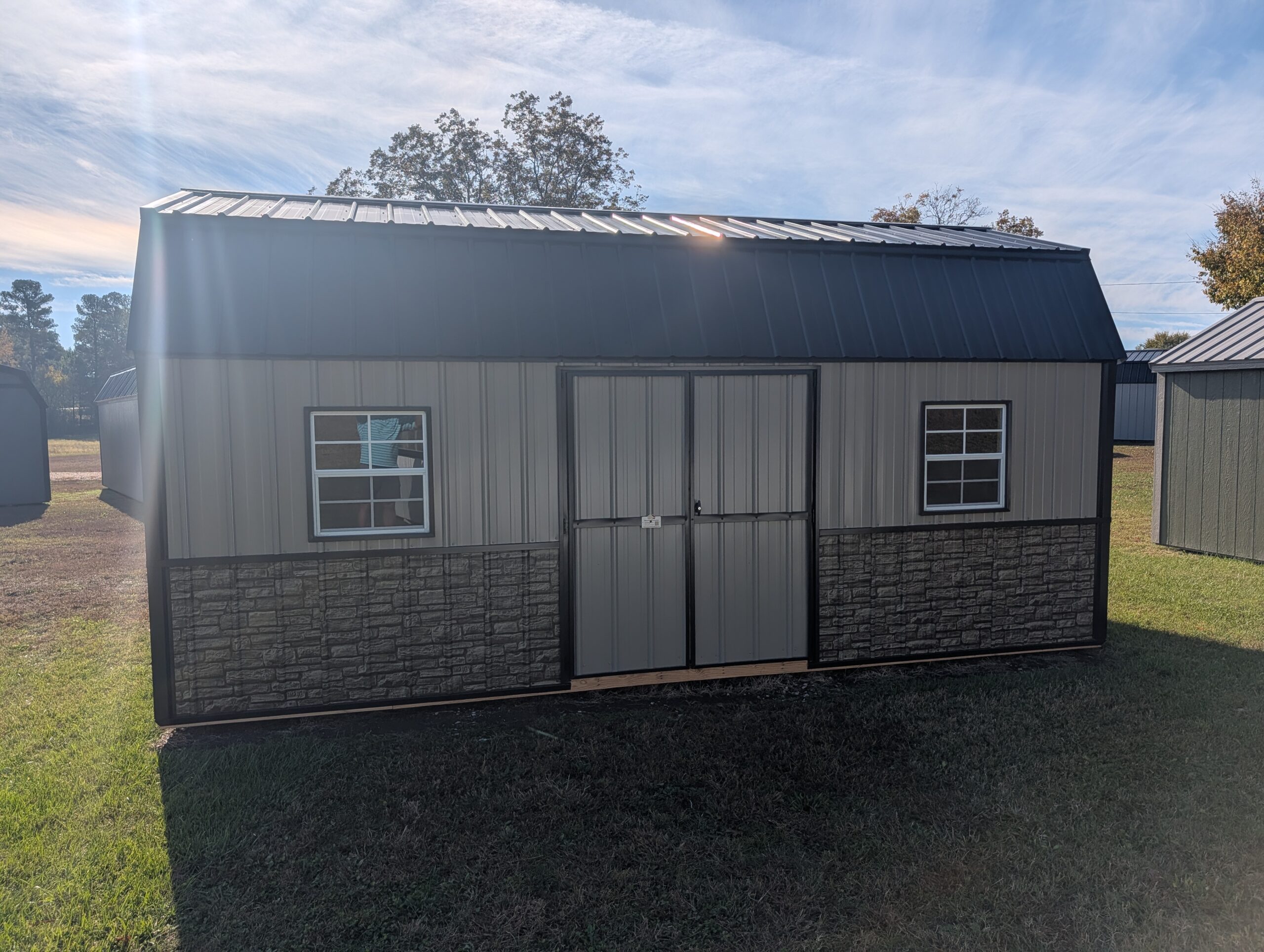 Metal Bargain Barn-image